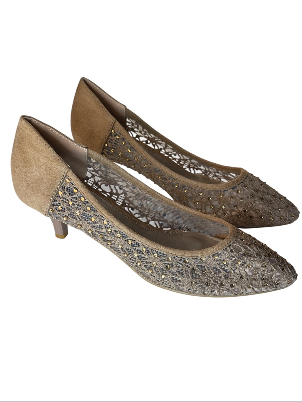 Italina by Summer Rio Lace kitten heels
Women’s size 9